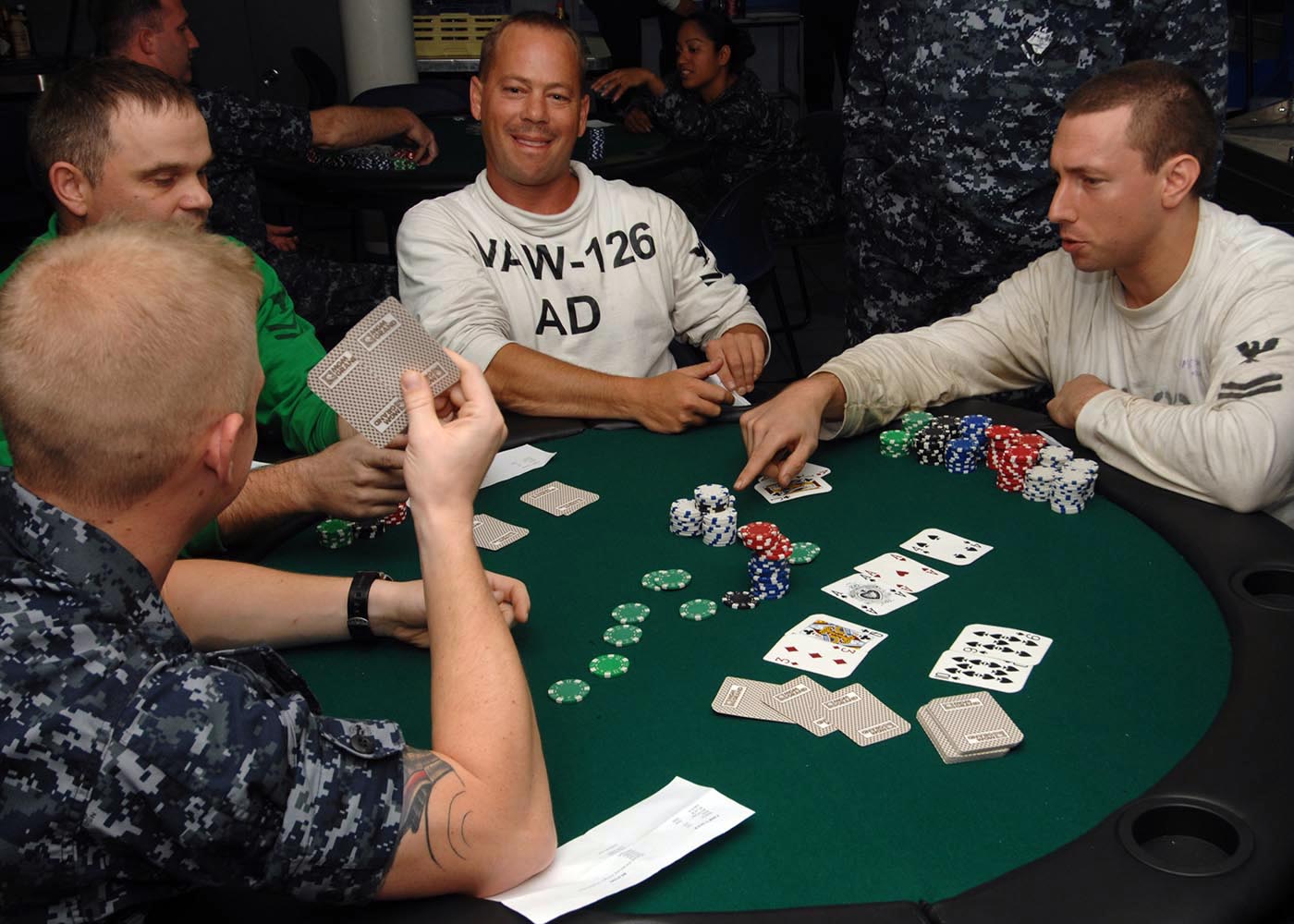 Customizing Your Poker Sequences to Opponents